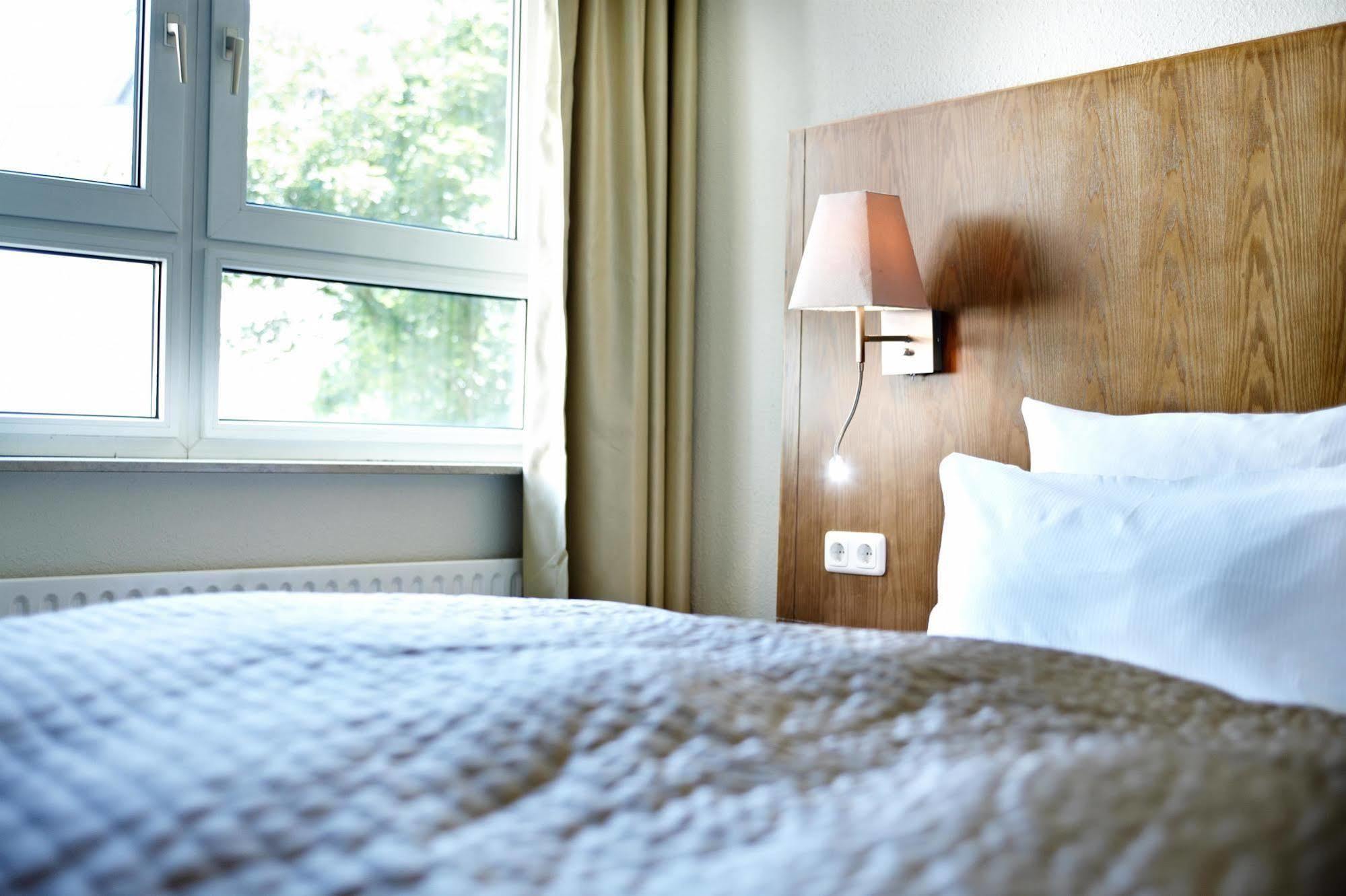 Hotel Domicil Hamburg By Golden Tulip Kültér fotó
